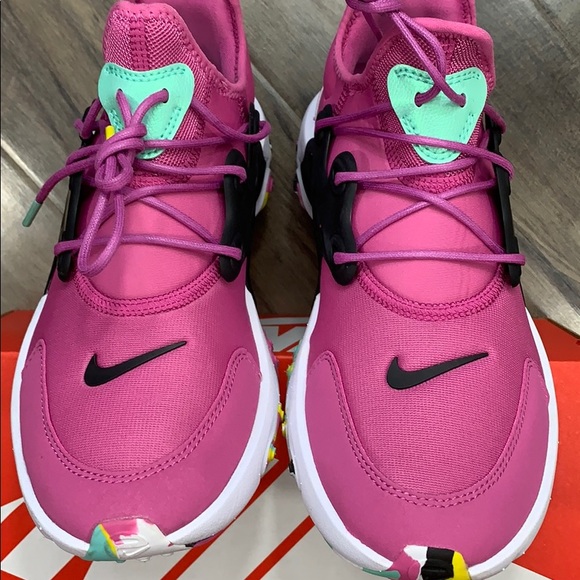 • NIKE REACT PRESTO MC GS - Picture 11 of 16